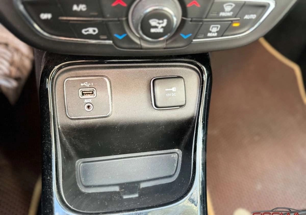 Jeep Compass cena 84999 przebieg: 49500, rok produkcji 2019 z Żelechów małe 781